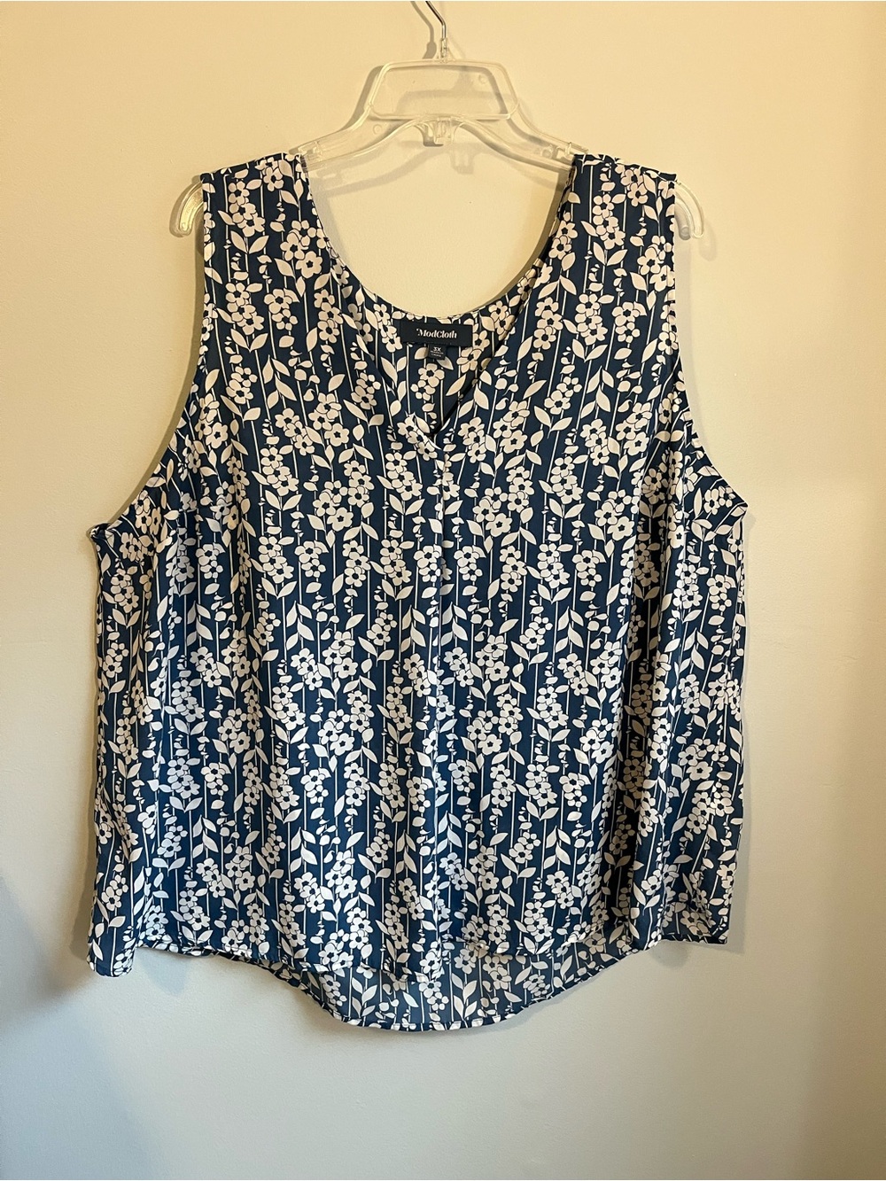 MODCLOTH Blue & White Floral Sleeveless Top